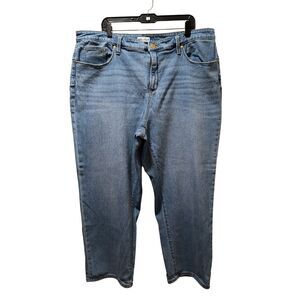 Ava & Viv Cropped Jeans Women’s 20W Blue Light Wash Stretch Distressed 40x27